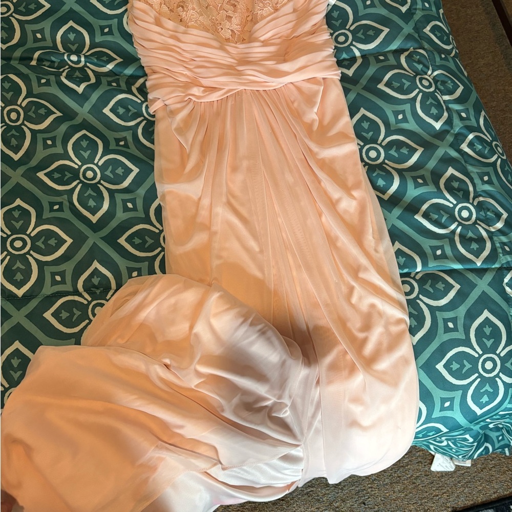 David's Bridal women’s bridesmaid petal pink Lace Gown F15749 size 4
